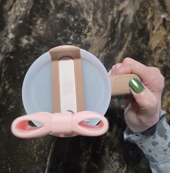 Almond Rose Stanley 30oz - Picture 5 of 6